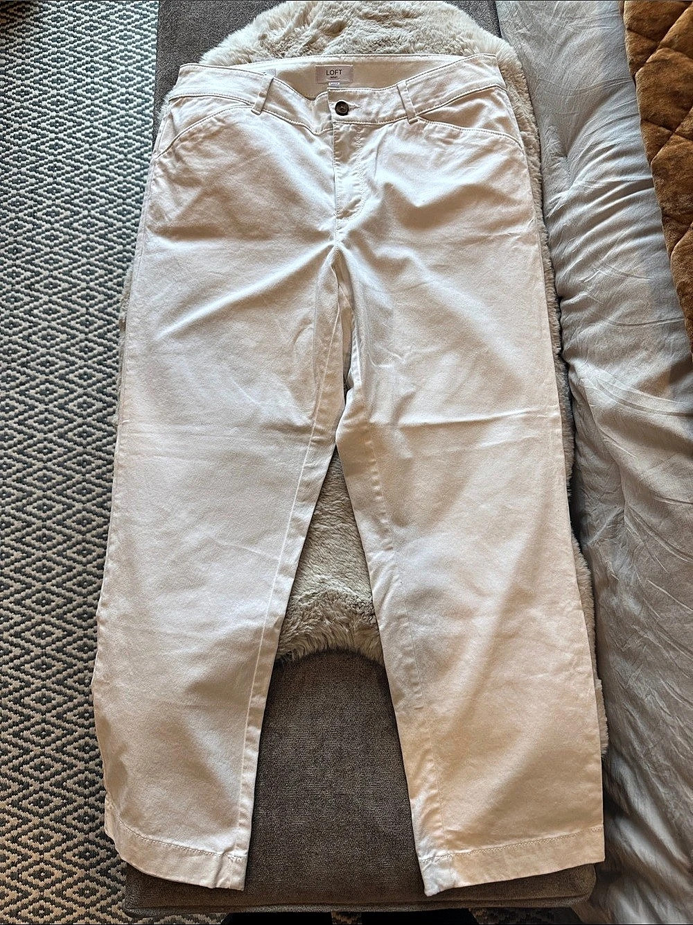 LOFT Straight Leg Pants in White Size 10 Like New
